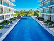Coastal Escape 2BR/2BA Condo with Pool-Steps to Beach!