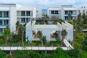 2BR in sea front complex with terrace and jacuzzi!