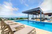1BR Ocean View, Gym & Rooftop Bar!