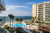 LUX and Spacious 3BD Condo
