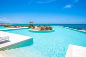 Splendid 3BR beachfront villa for 9 Yucalpeten Marina Resort