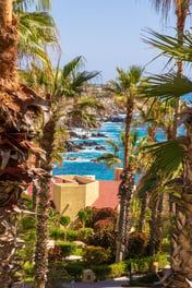Ocean View Condo with Balcony & BBQ
