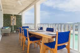 Relaxing Waterfront Getaway in Puerto Aventuras - Image 3