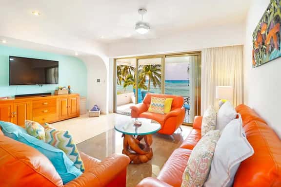 Beachfront Paradise 2 BR in Puerto Aventuras - Image 1
