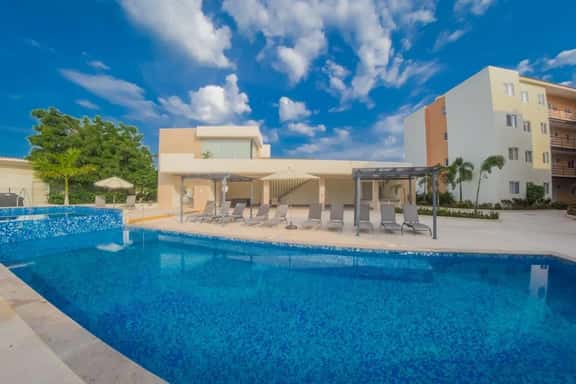 3B/2Ba Spacious! Ground Floor! Azulejos sleeps 6 - Image 1