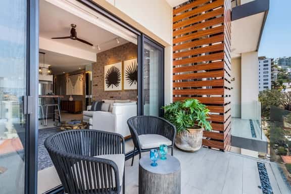 Perfect, freshly decorated one bedroom Loft 268! - Image 1