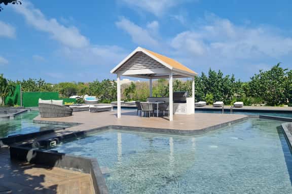 Relaxing Waterfront Getaway in Puerto Aventuras - Image 1