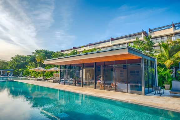 Stunning 4BR Luxury Retreat w Private Rooftop Pool - Image 1