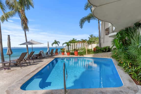 Casita de la Playa, Oceanfront Mexican Charm - Image 1