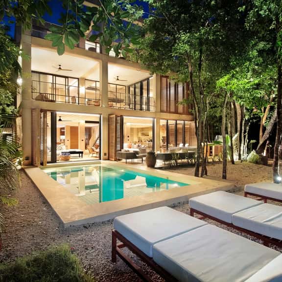 Luxury 5BR Villa with Pool, Terraces & Golf Privileges - Image 1