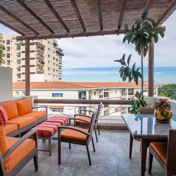 Amazing Location - 1 block to beach - Image 1