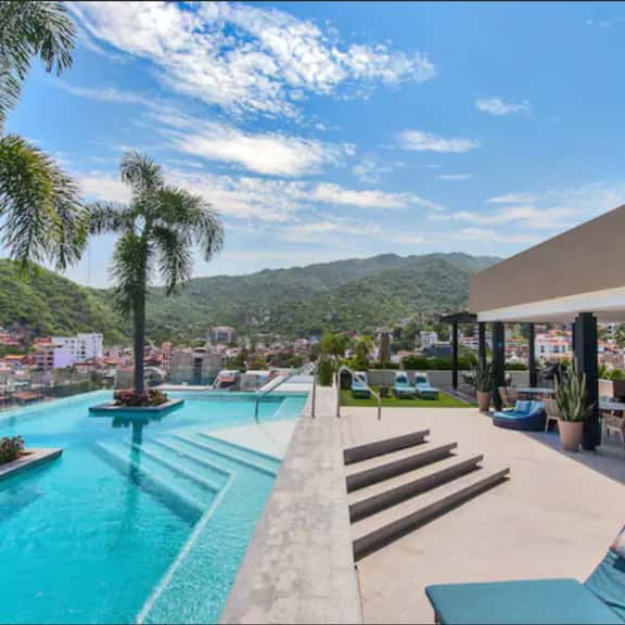Casa Artista! Stunning Well Appointed Zenith! - Image 1
