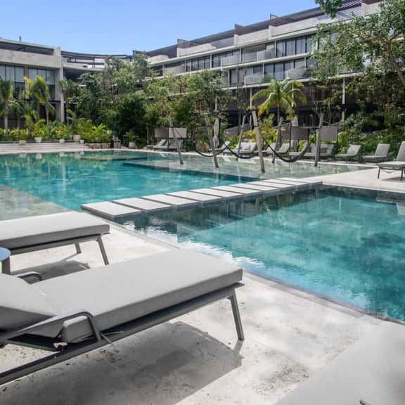 Stylish Playacar Apt w/ Terrace & King Bed - Image 1