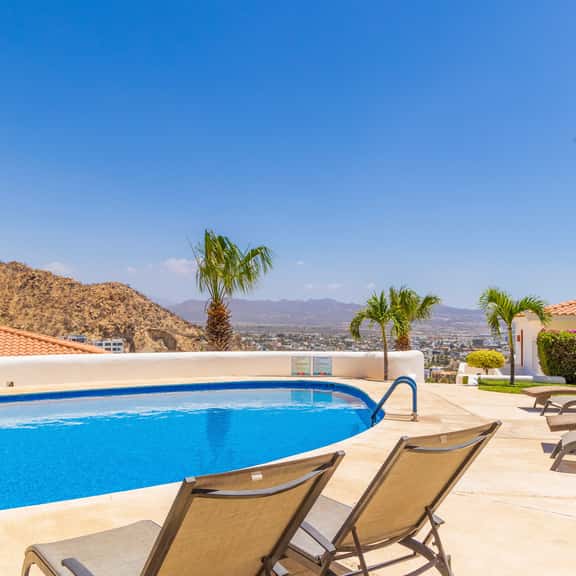 Renovated 2 BR, perfect remote work destination! - Image 1