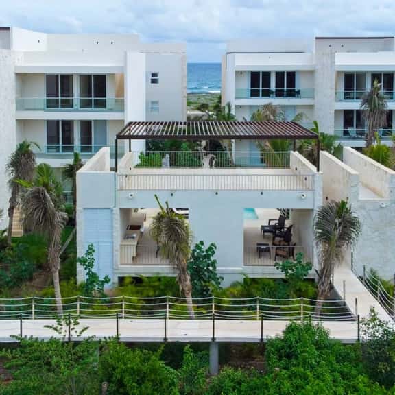 2BR in sea front complex with terrace and jacuzzi! - Image 1