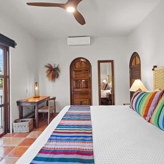 Selva Romantica Hide Away! Renovated 2 Bed 2 Bath! - Image 1