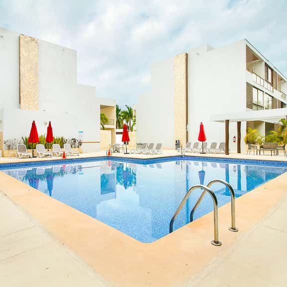 Sunny Condo 2-Story, 2-Bedroom, Private Jacuzzi - Image 1