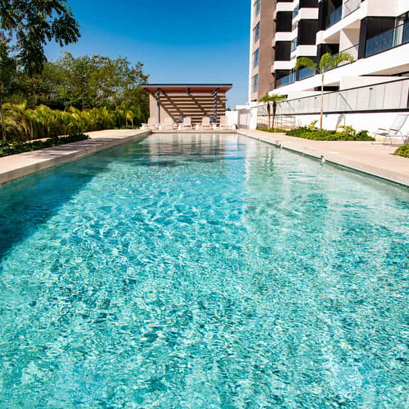 Beautiful Signature Condo US Consulate - Image 1