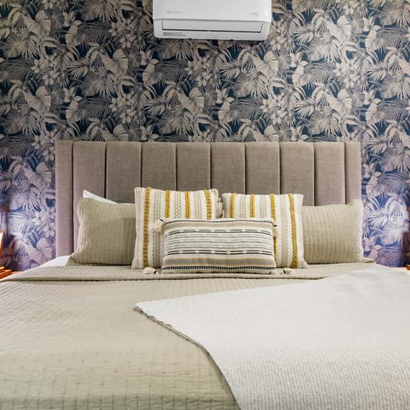 Sunny Casa Girasoles: Steps from the Beach! - Image 1