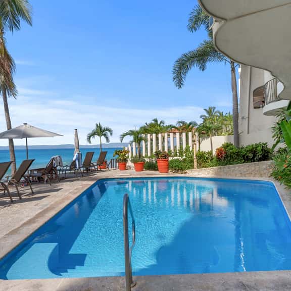 Casita de la Playa, Oceanfront Mexican Charm - Image 1