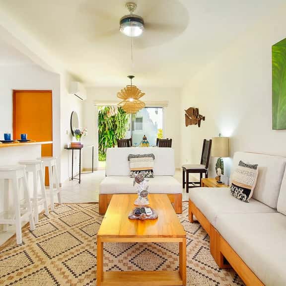 Spacious 3 Story Home in Playacar 3BR & 3 Beds - Image 1