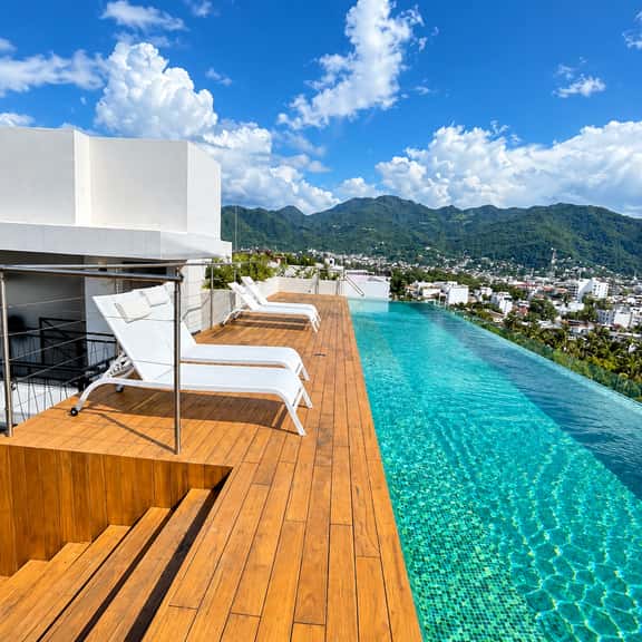 Modern 1BR w/ Balcony Versalles Vallarta - Image 1