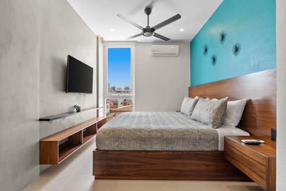 Modern 1BR w/ Balcony Versalles Vallarta - Image 2